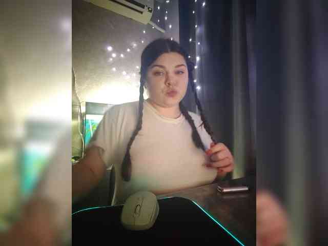 Karina-15 webcam