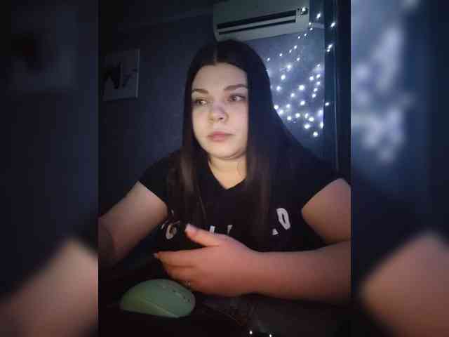 Karina-15 webcam