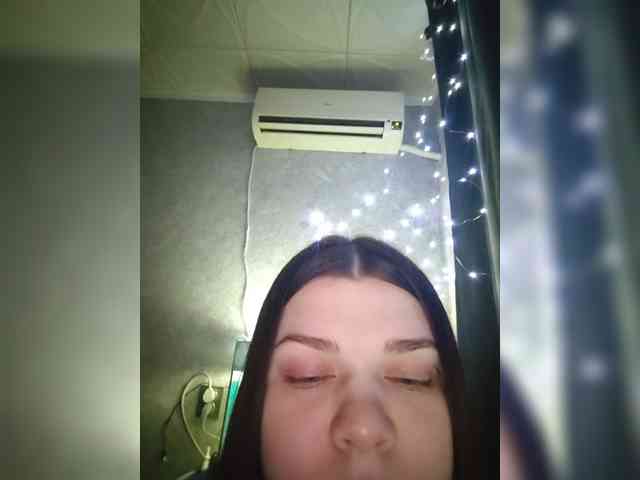 Karina-15 webcam