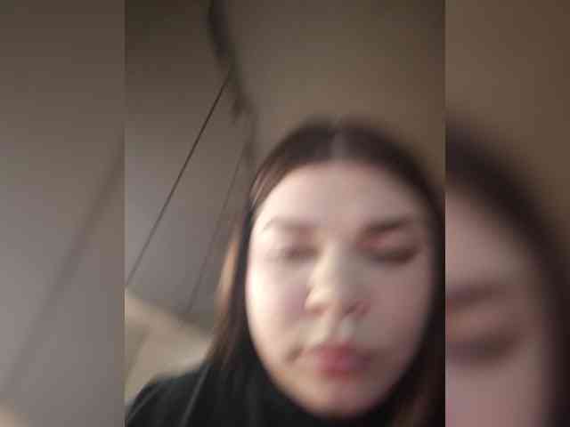 Karina-15 webcam