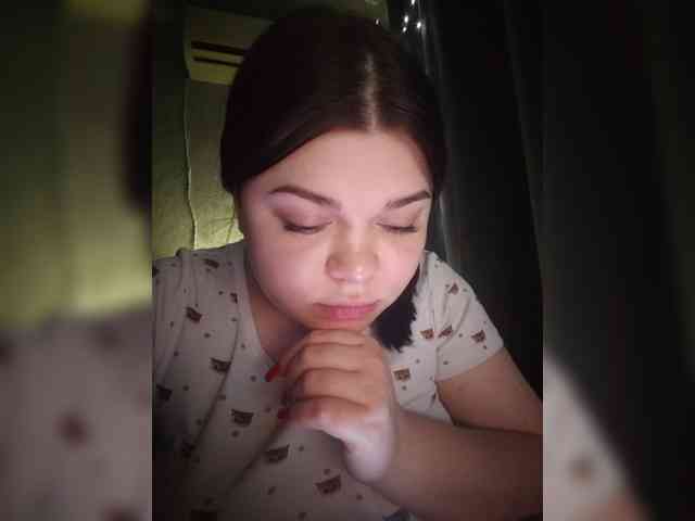Karina-15 webcam