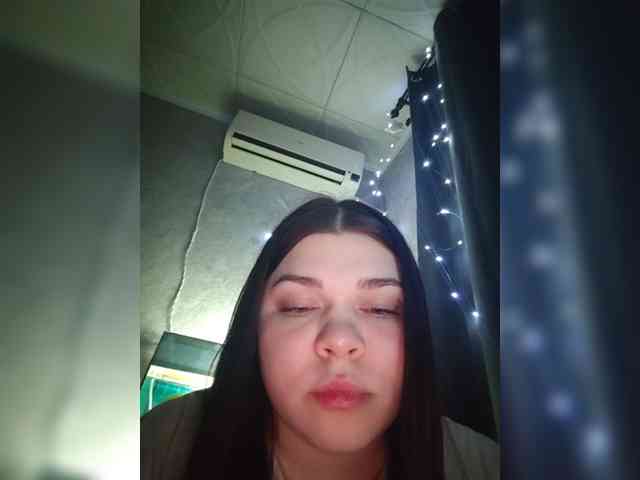 Karina-15 webcam