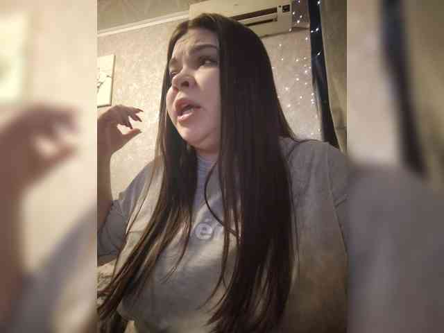 Karina-15 webcam