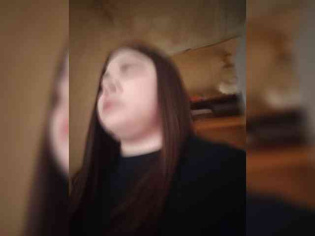 Karina-15 webcam