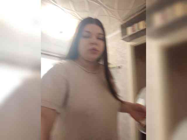 Karina-15 webcam