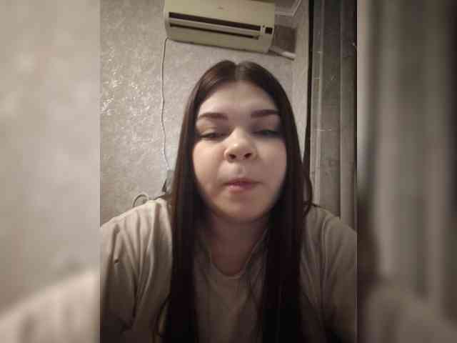 Karina-15 webcam
