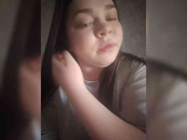 Karina-15 webcam