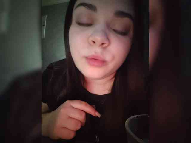 Karina-15 webcam