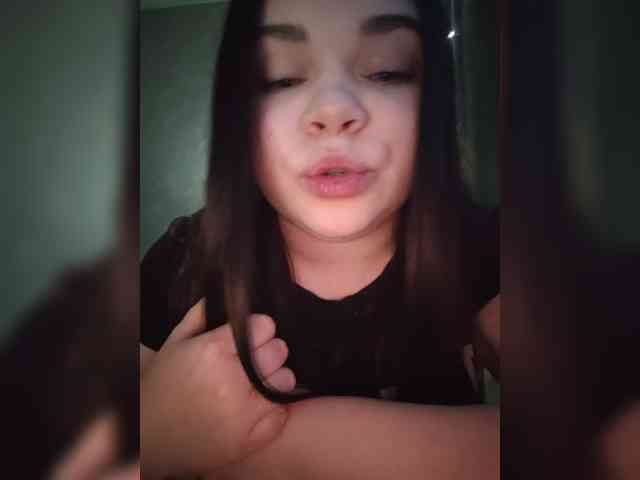 Karina-15 webcam