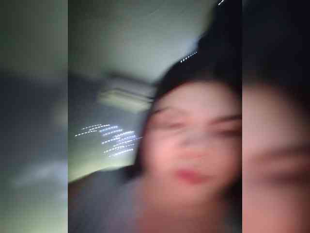 Karina-15 webcam