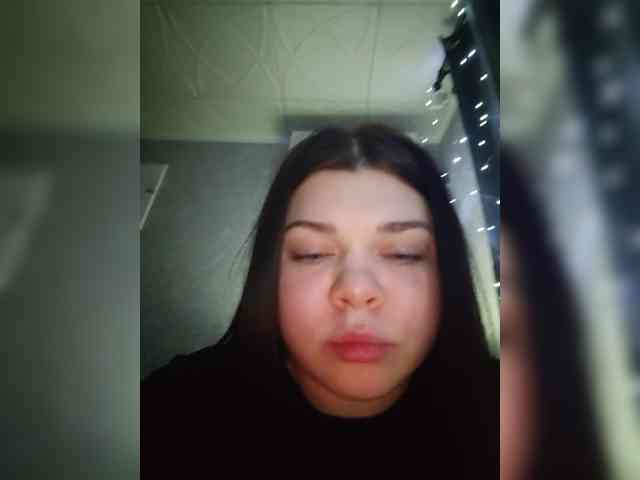 Karina-15 webcam