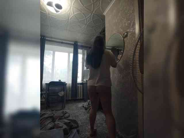 Karina-15 webcam