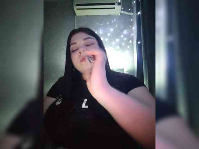 Karina-15 webcam