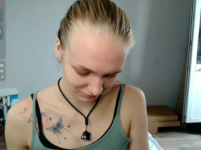 Alex-7595 live cam on BongaCams