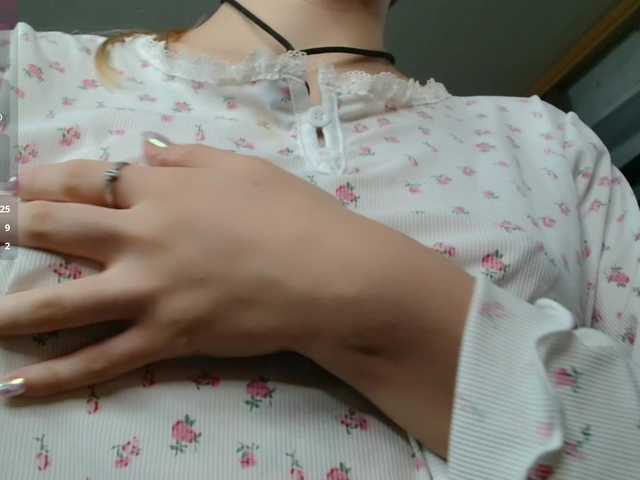 Alex-7595 live cam on BongaCams