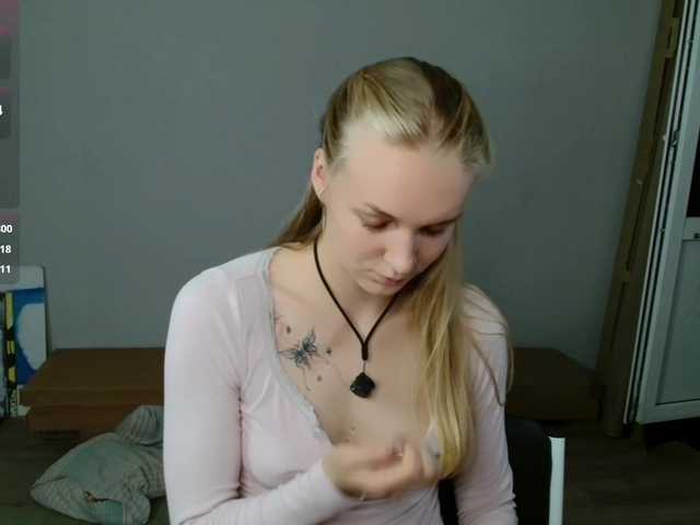 Alex-7595 live cam on BongaCams