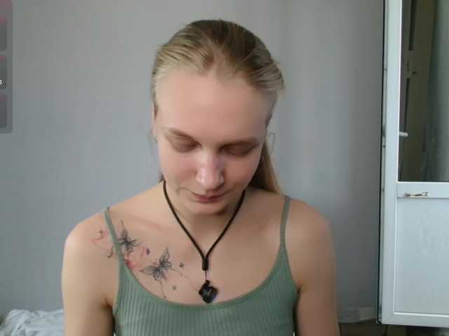 Alex-7595 live cam on BongaCams
