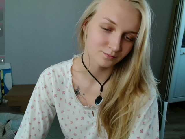 Alex-7595 live cam on BongaCams