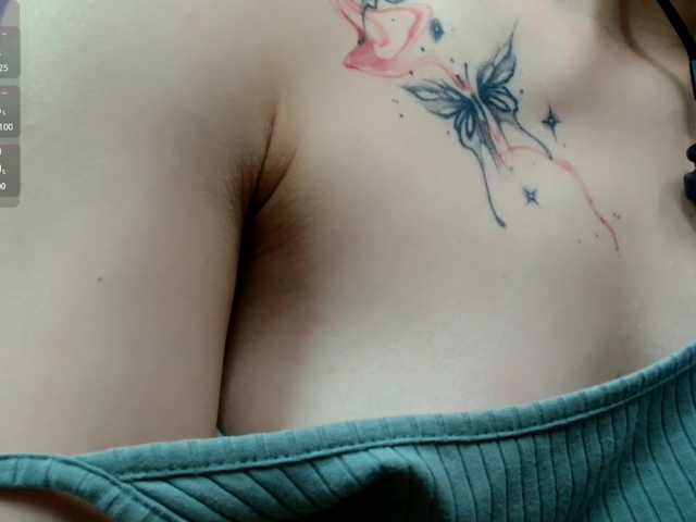 Alex-7595 live cam on BongaCams