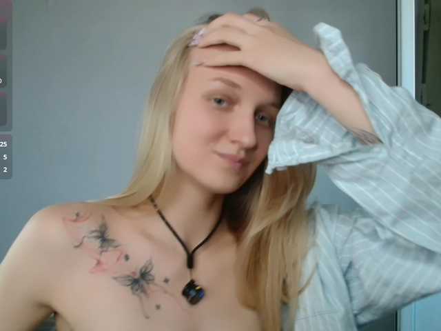 Alex-7595 live cam on BongaCams