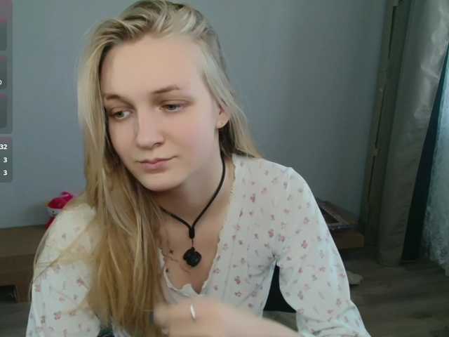 Alex-7595 live cam on BongaCams