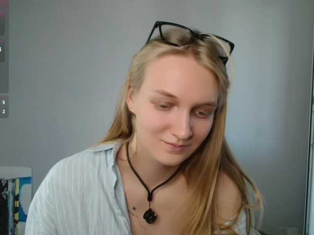 Alex-7595 live cam on BongaCams