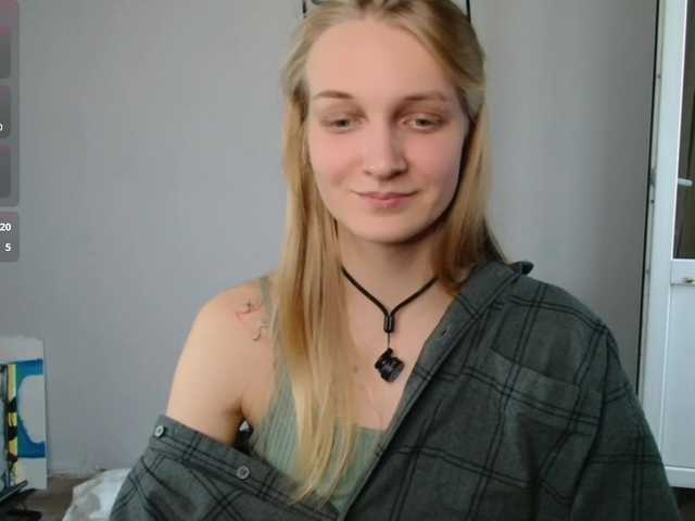 Alex-7595 live cam on BongaCams