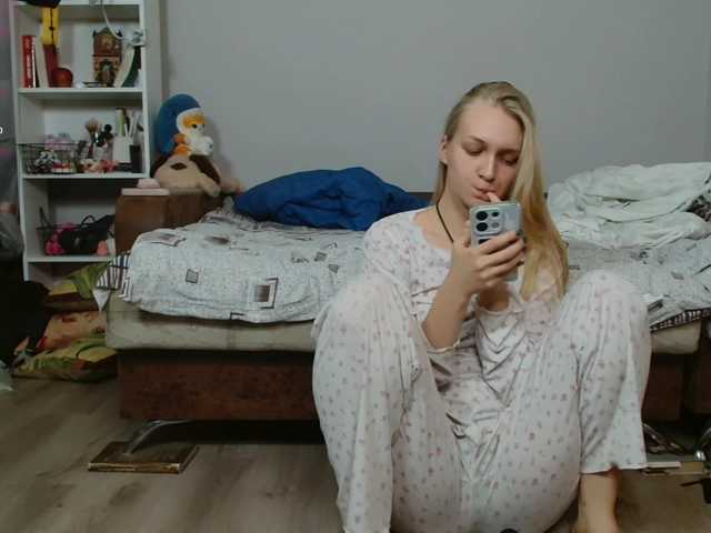 Alex-7595 live cam on BongaCams