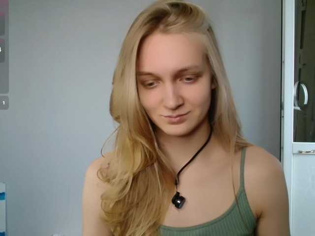 Alex-7595 live cam on BongaCams