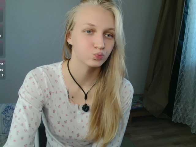 Alex-7595 live cam on BongaCams