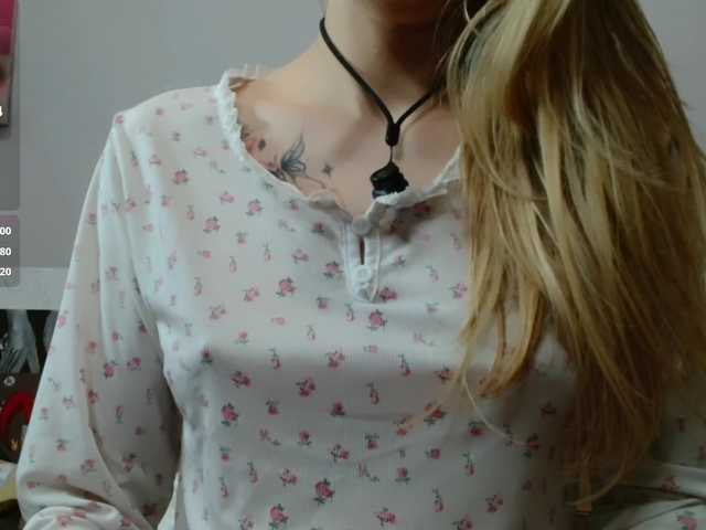 Alex-7595 live cam on BongaCams