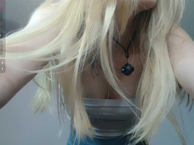 Alex-7595 live cam on BongaCams