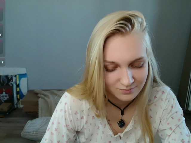 Alex-7595 live cam on BongaCams