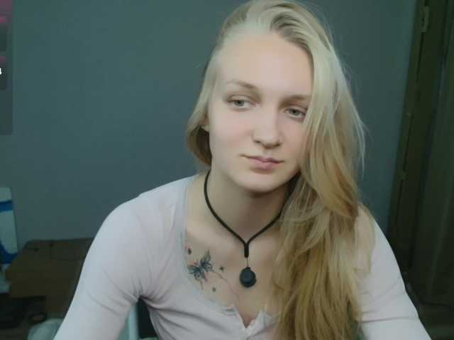 Alex-7595 live cam on BongaCams