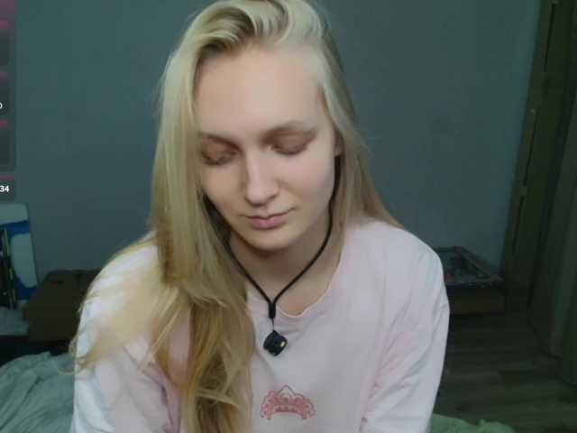 Alex-7595 live cam on BongaCams
