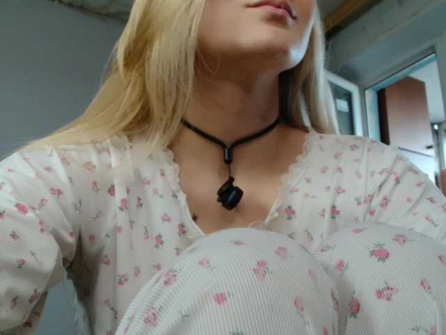 Alex-7595 live cam on BongaCams