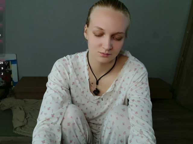 Alex-7595 live cam on BongaCams