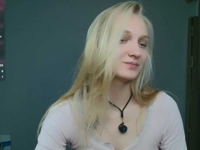 Alex-7595 live cam on BongaCams