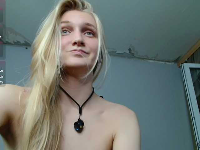 Alex-7595 live cam on BongaCams