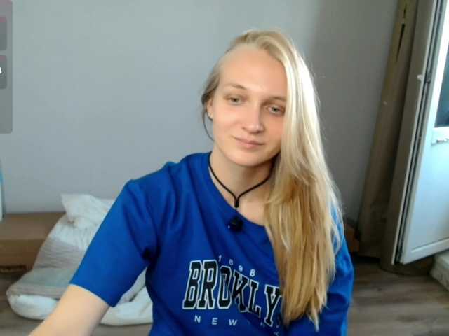 Alex-7595 live cam on BongaCams