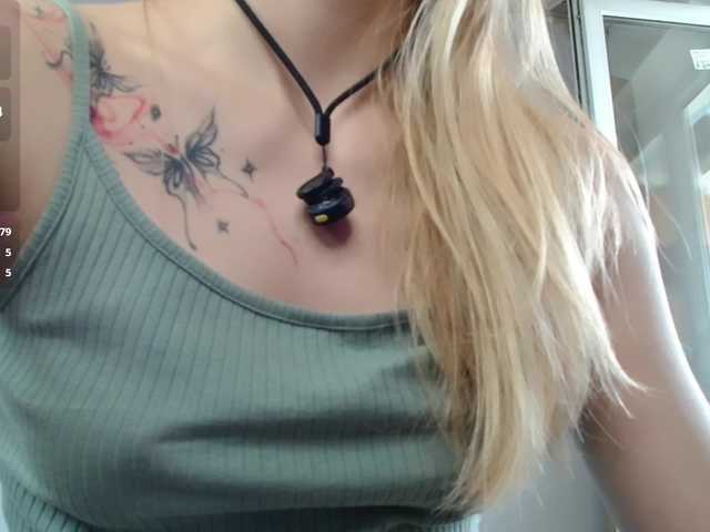 Alex-7595 live cam on BongaCams
