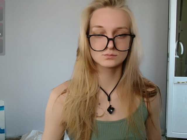 Alex-7595 live cam on BongaCams