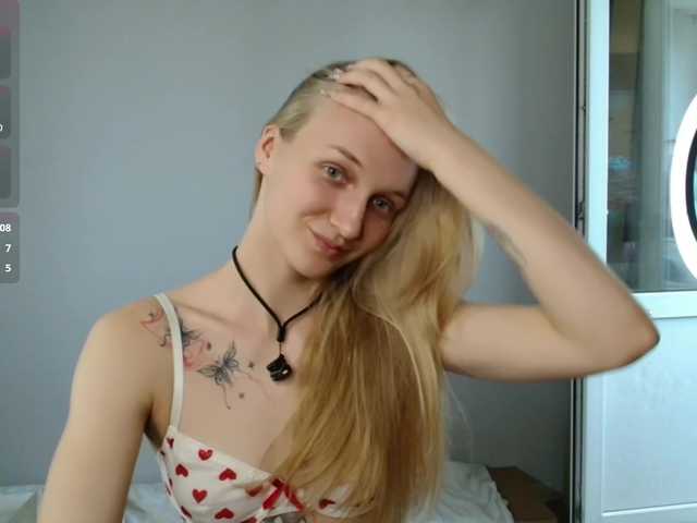 Alex-7595 live cam on BongaCams