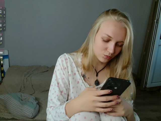 Alex-7595 live cam on BongaCams