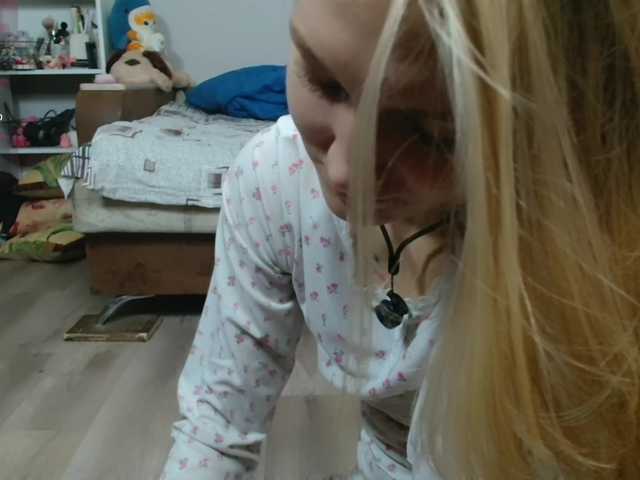 Alex-7595 live cam on BongaCams