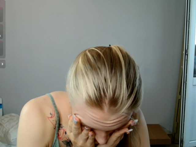 Alex-7595 live cam on BongaCams