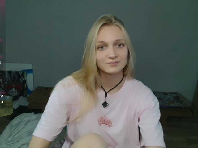 Alex-7595 live cam on BongaCams