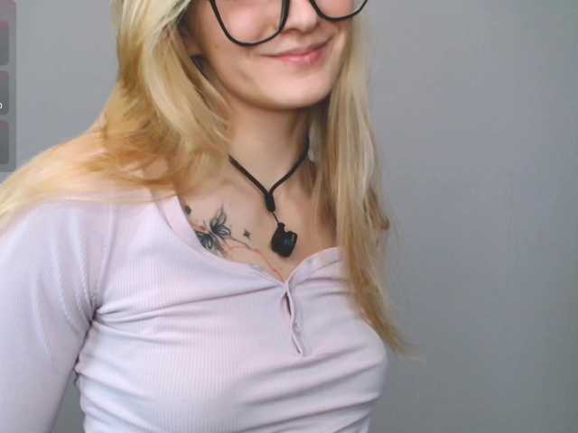 Alex-7595 live cam on BongaCams