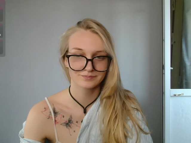 Alex-7595 live cam on BongaCams