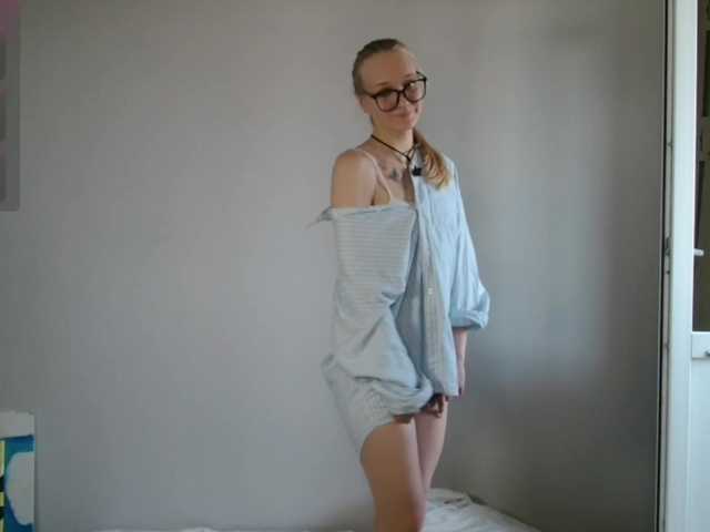 Alex-7595 live cam on BongaCams